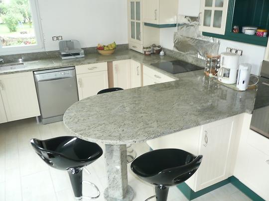 table en granit vert