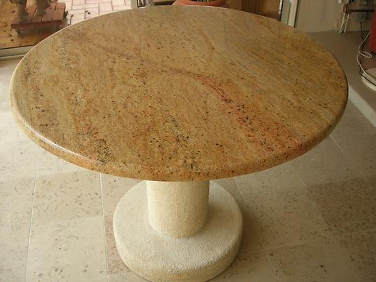 Table en granit